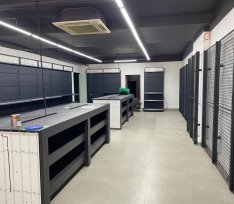 Net Haus bilgisayar mağaza dekorasyon